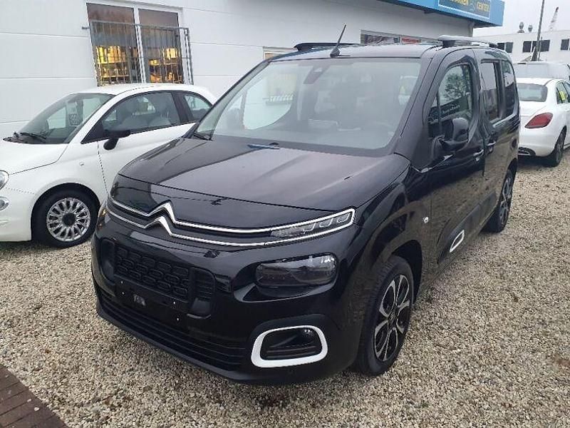 Schwarz Gebraucht 2023 Citroën Berlingo Shine Van / Kleinbus | 24.990 € (Fairer Preis) - Bild 1/4