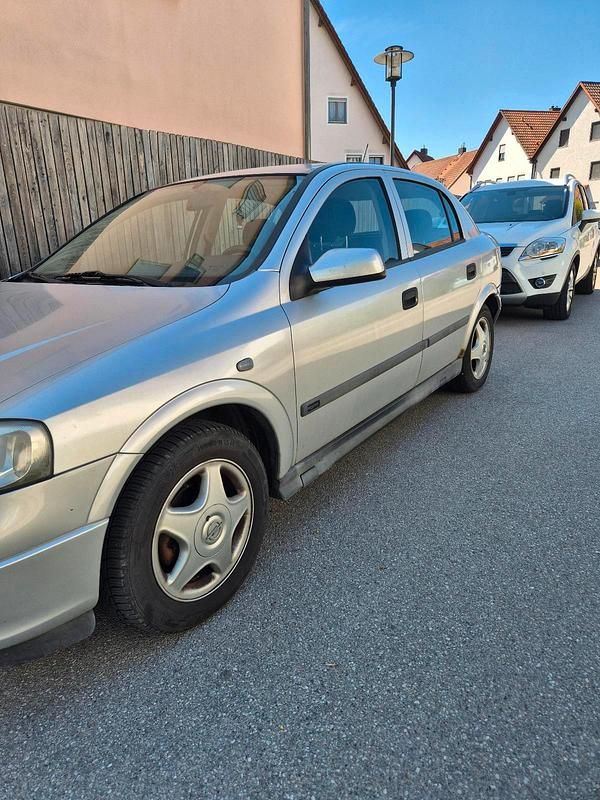 Second-hand Opel Astra 101 CP (74 kW) 1998 Gri Berlinǎ