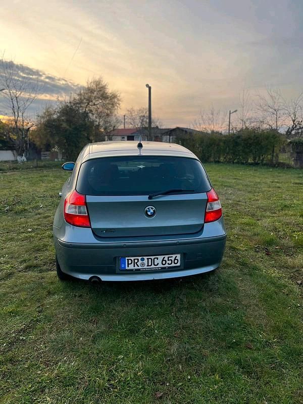 Gebraucht BMW 116 116 PS (85 kW) 2006 Blau Kleinwagen