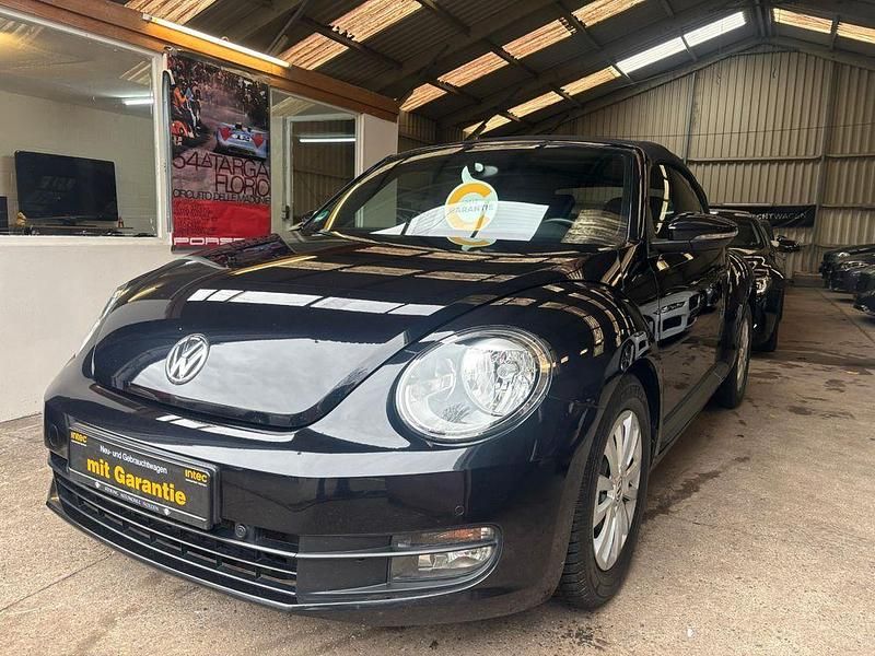 Gebraucht VW Beetle Cabriolet Basis 110 PS (80 kW) 2016 Schwarz Cabrio