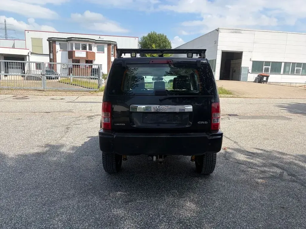 Gebraucht Jeep Cherokee Limited 177 PS (130 kW) 2008 Schwarz SUV
