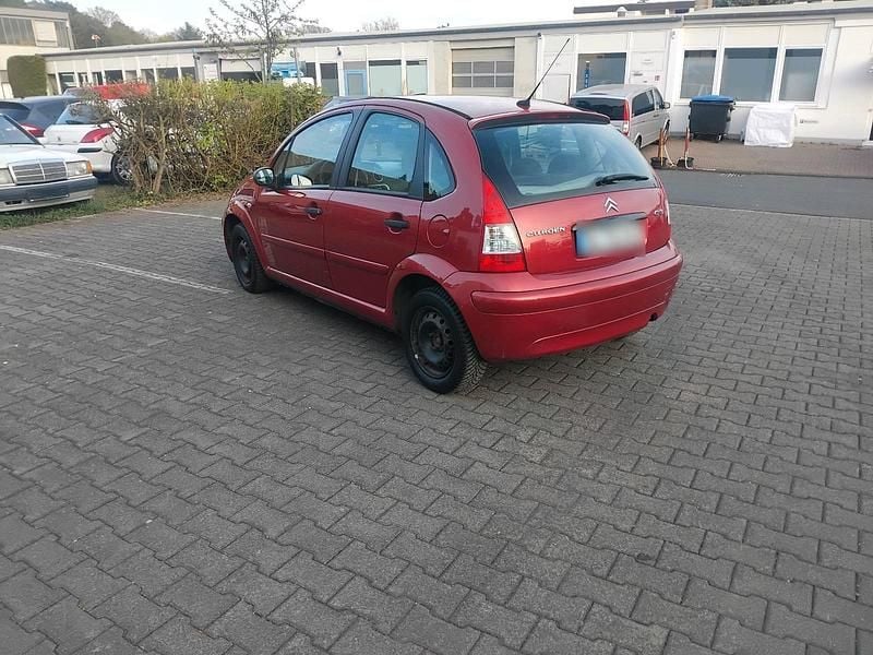 Second-hand Citroën C3 60 CP (44 kW) 2006 Roșu Hatchback