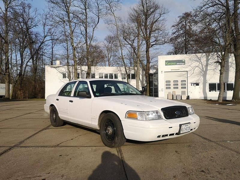 Weiß Gebraucht 2008 Ford Crown Victoria Limousine | 14.500 € - Bild 1/4