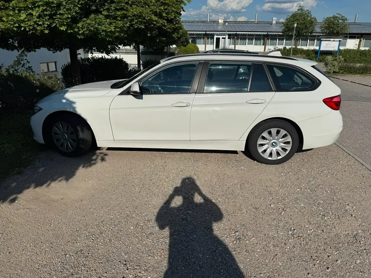 Gebraucht BMW 318 150 PS (110 kW) 2015 Weiß Kombi