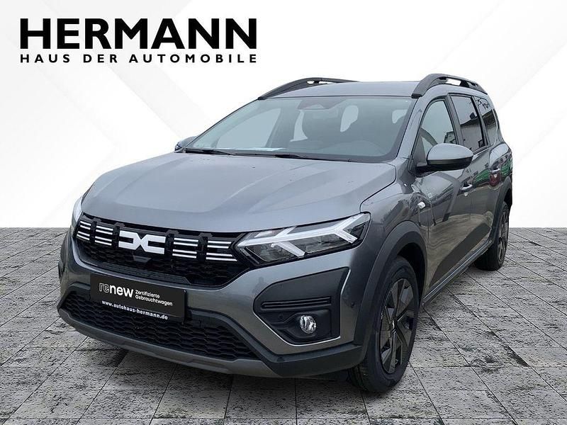 Gebraucht Dacia Jogger Expression 110 PS (80 kW) 2025 Dolomit grau / schiefer grau Van / Kleinbus