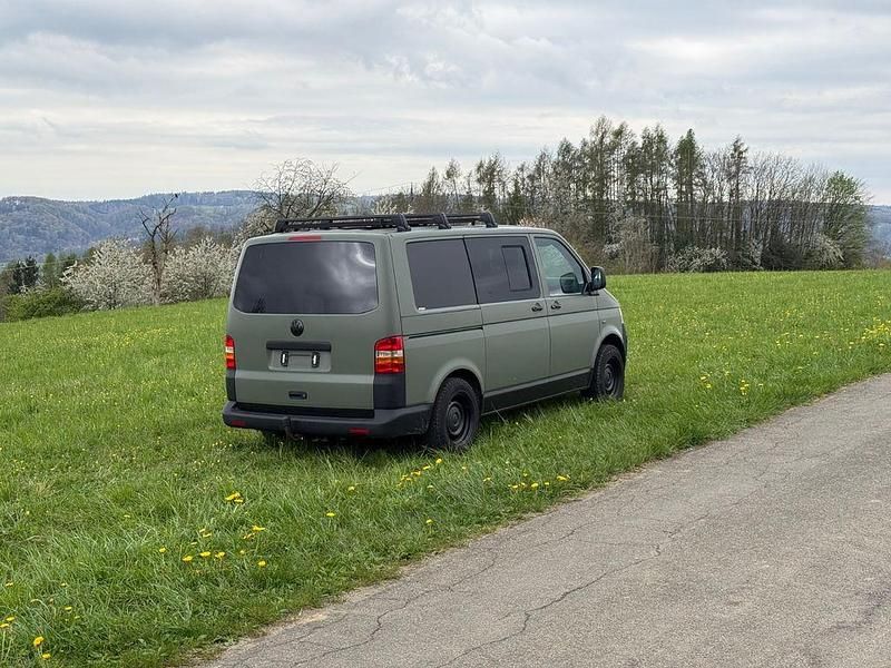 Usata VW T5 105 CV (77 kW) 2005 Verde Furgone