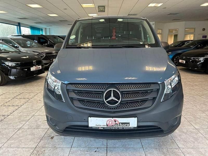 Gebraucht Mercedes e-Vito 85 kW (116 PS) 2020 Grau Van / Kleinbus