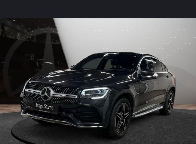 Grau Gebraucht 2020 Mercedes GLC300 Coupé | 40.000 € (Etwas zu teuer) - Bild 1/4