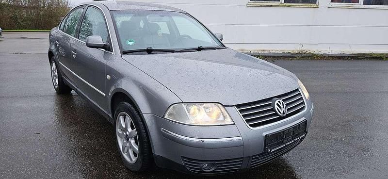 Gebraucht VW Passat Highline 150 PS (110 kW) 2002 Urbangrey metallic Limousine