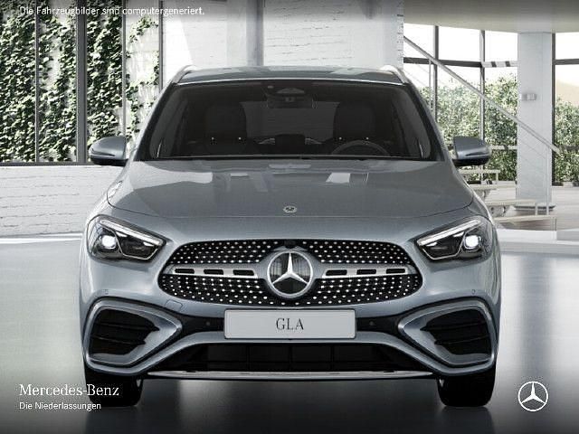 Gebraucht Mercedes GLA200 163 PS (119 kW) 2026 SUV