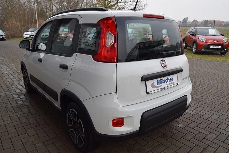 Gebraucht Fiat Panda City Life 69 PS (50 kW) 2022 Bianco divino/zenit/ghiaccio/g Limousine