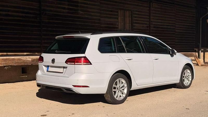 Gebraucht VW Golf VII 125 PS (91 kW) 2017 Grau Kombi