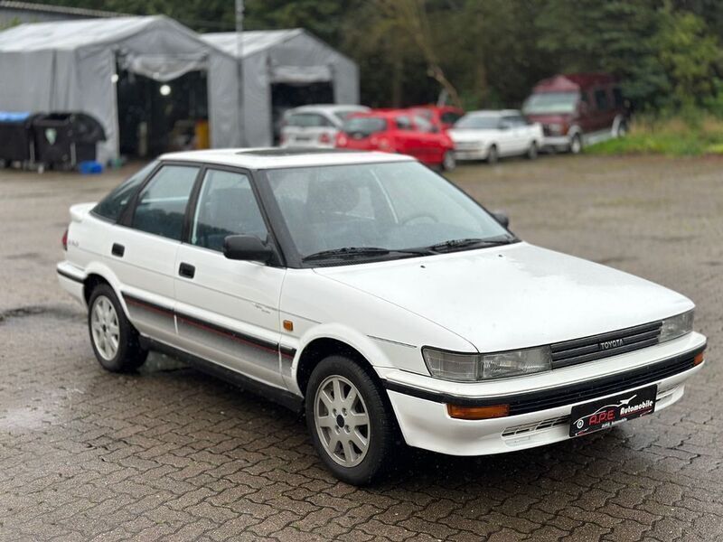 Weiß Gebraucht 1988 Toyota Corolla Limousine | 5.500 € - Bild 1/4