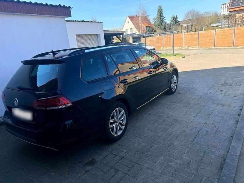 Gebraucht VW Golf VII 150 PS (110 kW) 2020 Schwarz Kombi