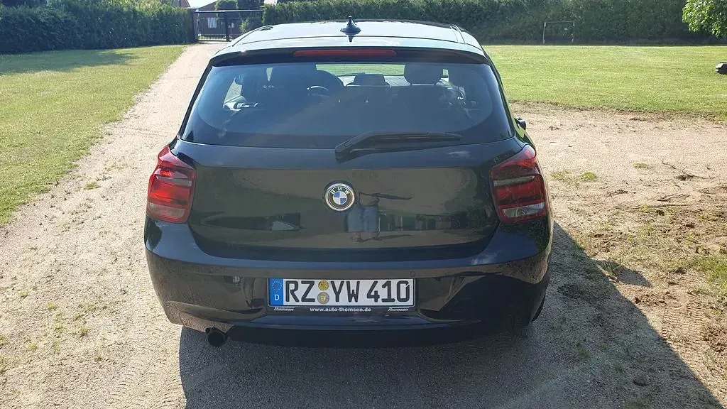 Gebraucht BMW 116 136 PS (100 kW) 2012 Schwarz Kleinwagen