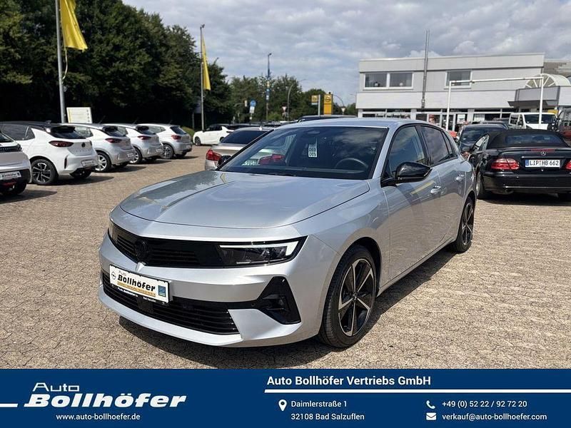 Aluminium silber Gebraucht 2024 Opel Astra Limousine | 21.385 € (Superpreis) - Bild 1/4