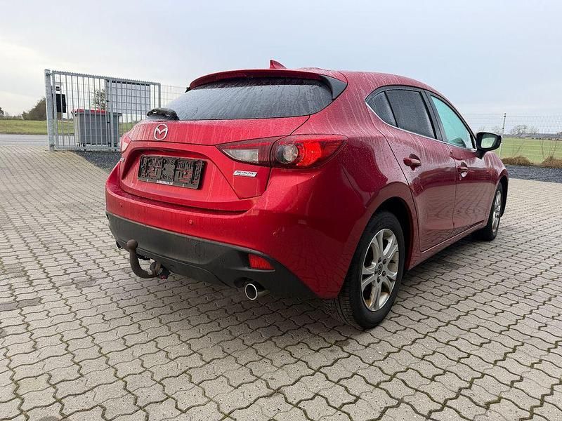 Gebraucht Mazda 3 150 PS (110 kW) 2016 Rot Limousine