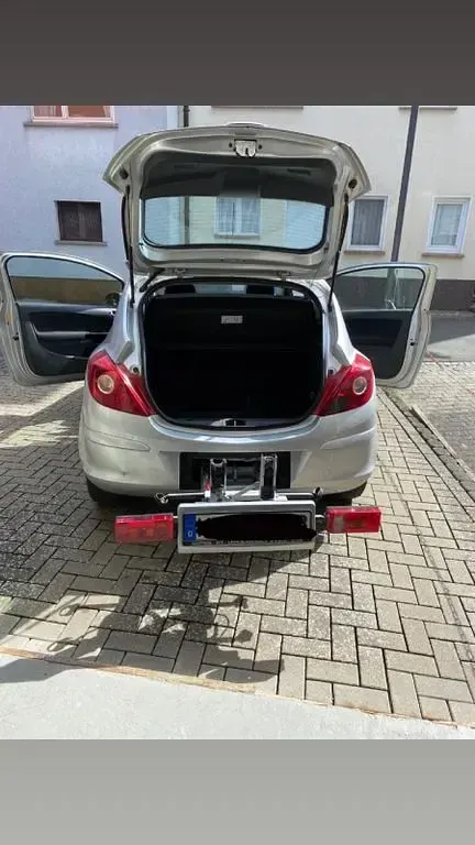 Gebraucht Opel Corsa Edition 80 PS (58 kW) 2008 Silber Kleinwagen