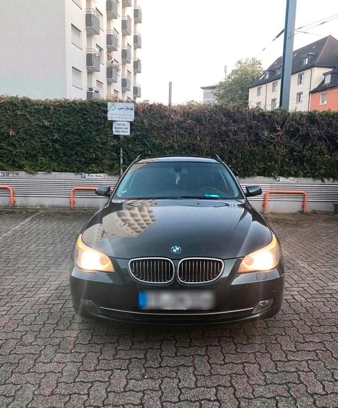 Grün Gebraucht 2008 BMW 525 Kombi | 3.799 € (Guter Preis) - Bild 1/4