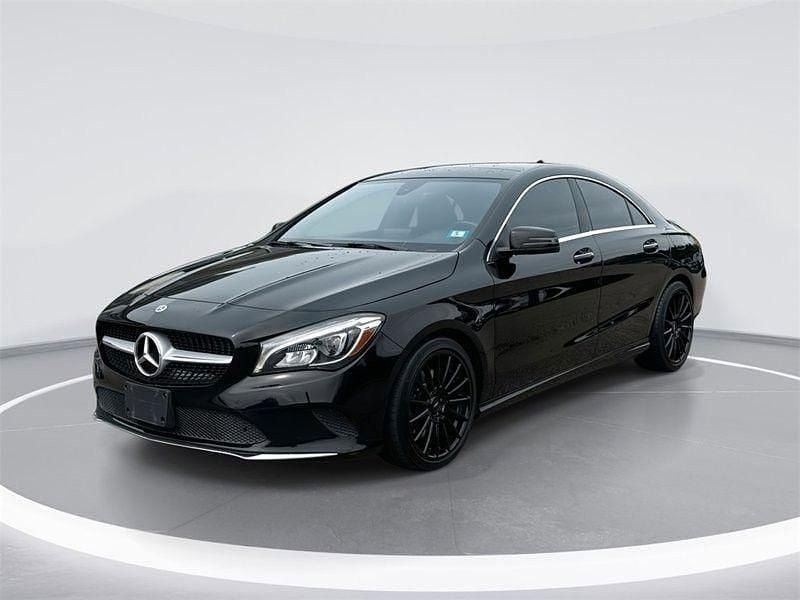 Nachtschwarz Gebraucht 2019 Mercedes CLA250 Urban Limousine | 23.990 € (Superpreis) - Bild 1/4
