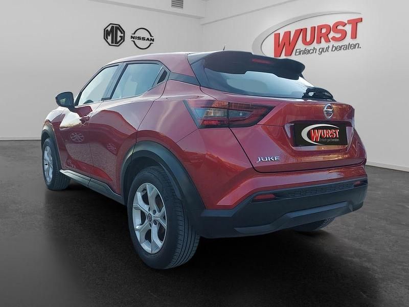 Gebraucht Nissan Juke Acenta 117 PS (86 kW) 2021 Rot SUV