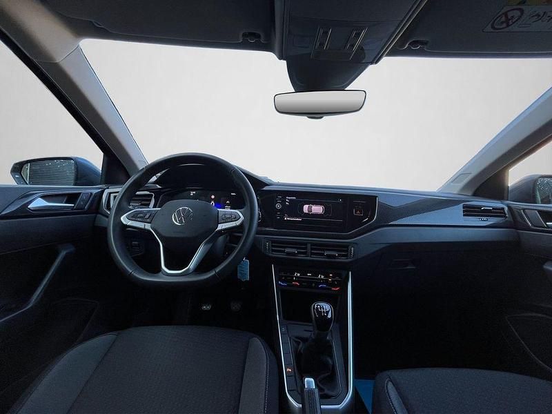 Gebraucht VW Polo Life 95 PS (69 kW) 2025 Rauchgrau metallic (metallic) Kleinwagen