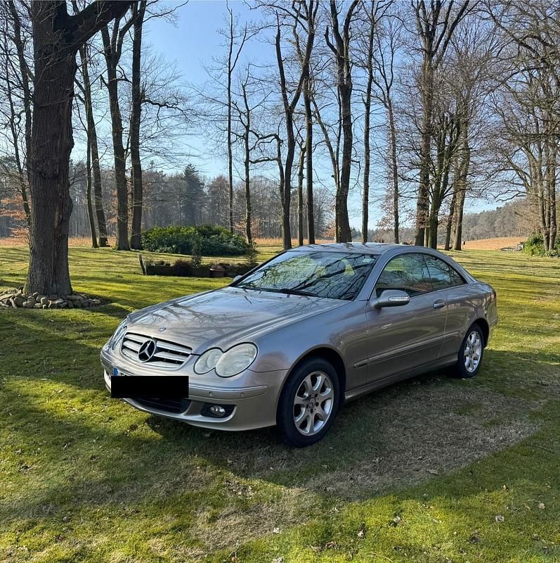 Grau Gebraucht 2005 Mercedes CLK200 Coupé | 5.800 € (Fairer Preis) - Bild 1/4