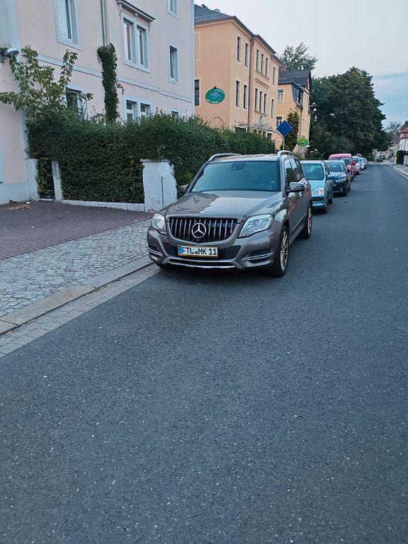 Gebraucht Mercedes GLK250 204 PS (150 kW) 2013 Braun SUV