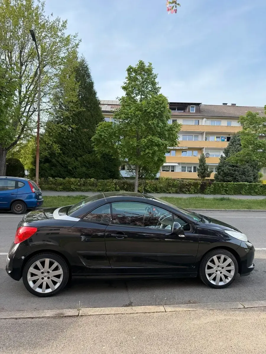 Gebraucht Peugeot 207 CC 150 PS (110 kW) 2008 Schwarz Cabrio