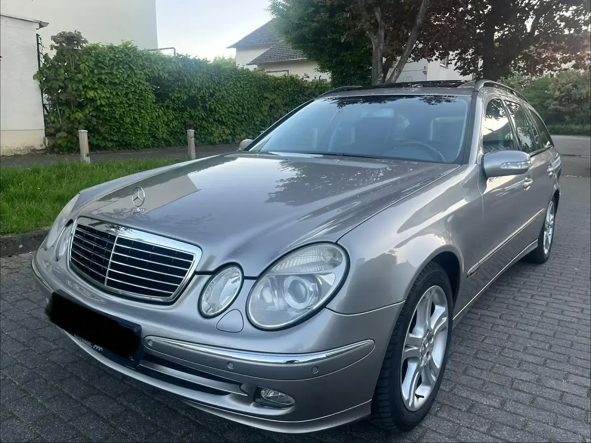 Gebraucht Mercedes E280 190 PS (139 kW) 2005 Grau Kombi