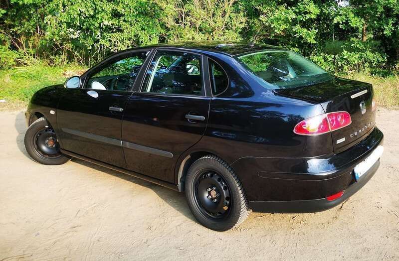 Schwarz Gebraucht 2008 Seat Cordoba Limousine | 2.700 € (Etwas zu teuer) - Bild 1/4