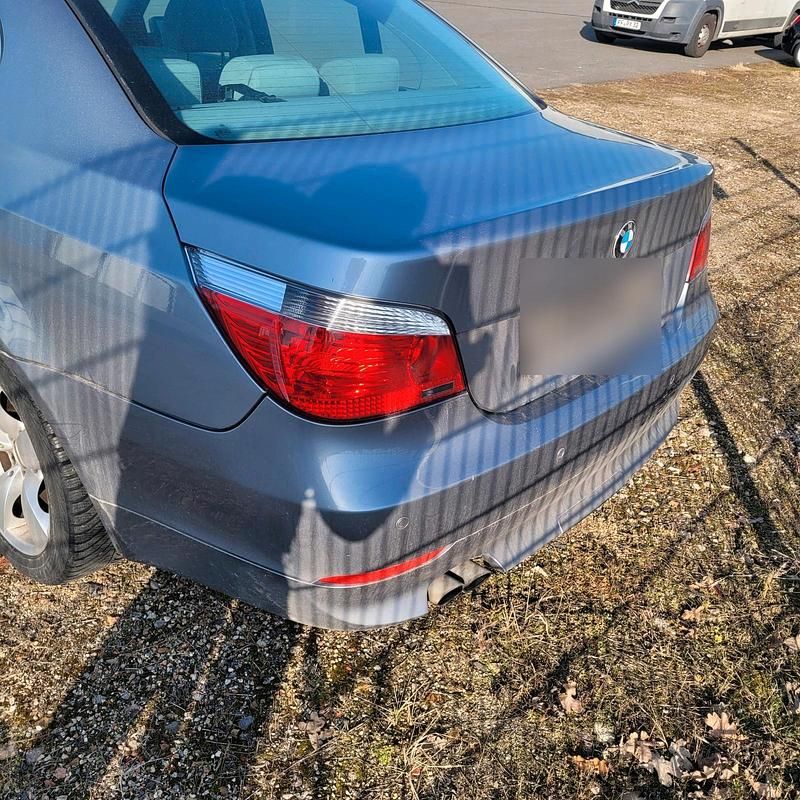 Gebraucht BMW 520 170 PS (125 kW) 2003 Blau Limousine