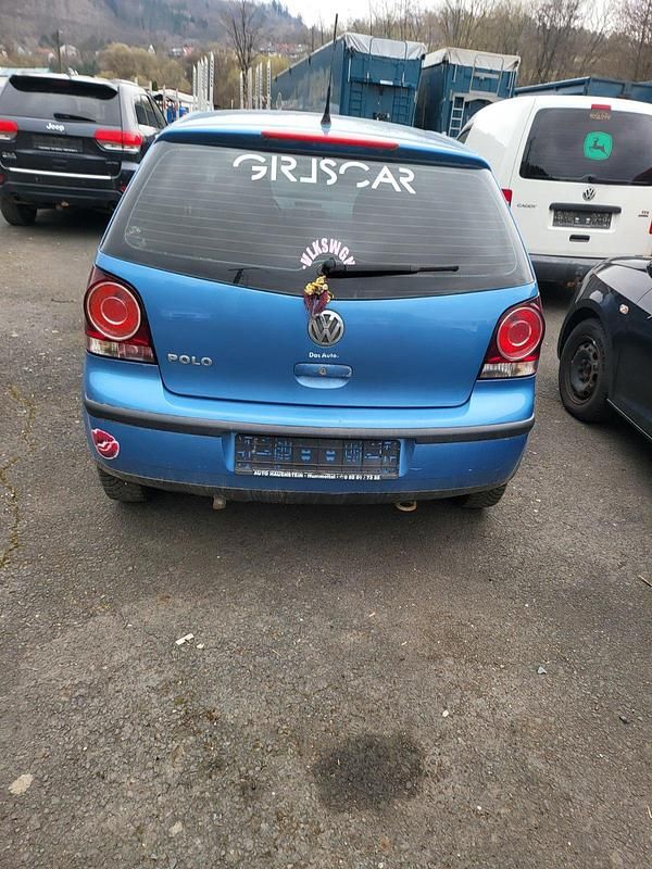 Gebraucht VW Polo 54 PS (39 kW) 2006 Blau Kleinwagen