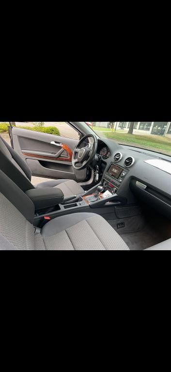 Gebraucht Audi A3 Ambiente 125 PS (91 kW) 2010 Schwarz Kleinwagen