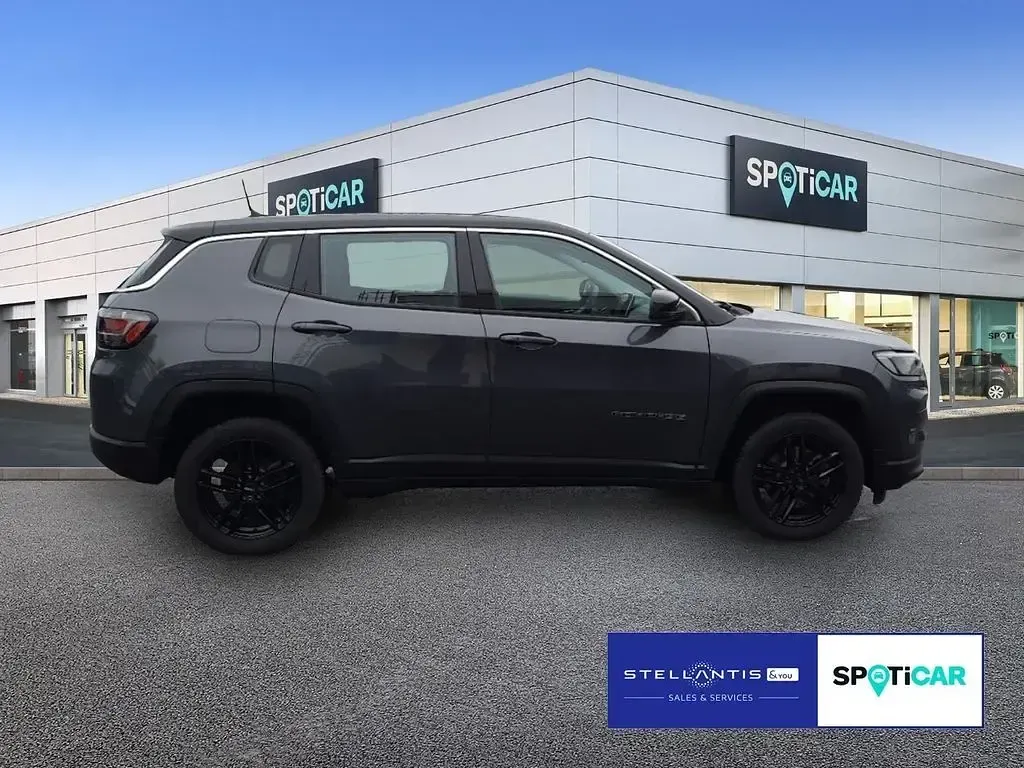 Second-hand Jeep Compass Altitude 131 CP (96 kW) 2024 Gri SUV