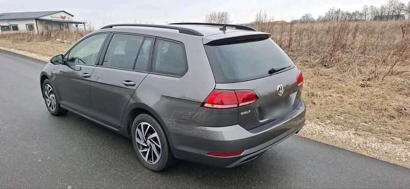 Gebraucht VW Golf VII 116 PS (85 kW) 2018 Grau Kombi