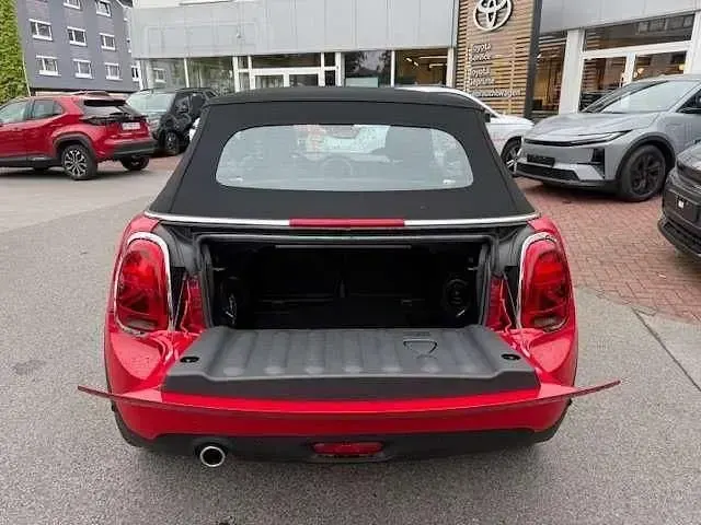 Gebraucht Mini Cooper Cabriolet 136 PS (100 kW) 2020 Chili red Cabrio