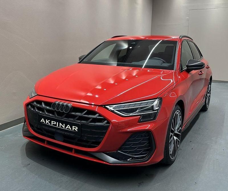 Gebraucht Audi A3 S-Line 150 PS (110 kW) 2024 Rot Limousine