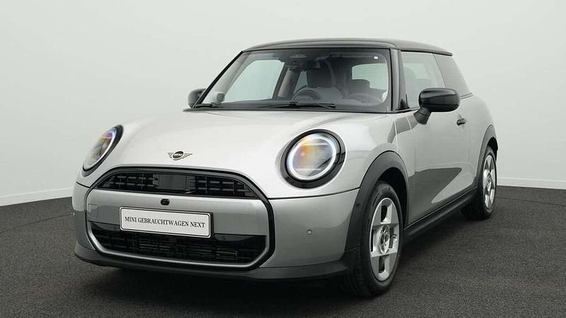 Grau Gebraucht 2024 Mini Cooper Classic Kleinwagen | 26.374 € (Fairer Preis) - Bild 1/4