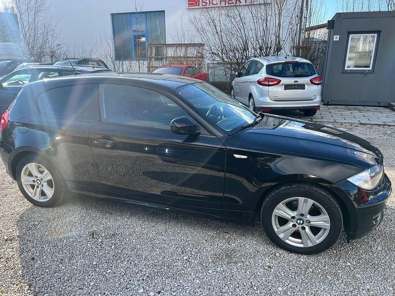Usata BMW 116 Advantage 116 CV (85 kW) 2010 Nero Utilitaria