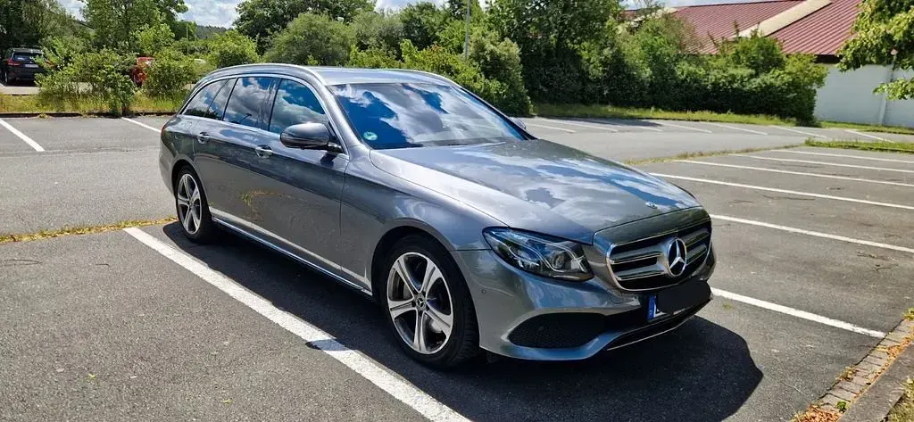 Gebraucht Mercedes E350 258 PS (189 kW) 2017 Grau Limousine