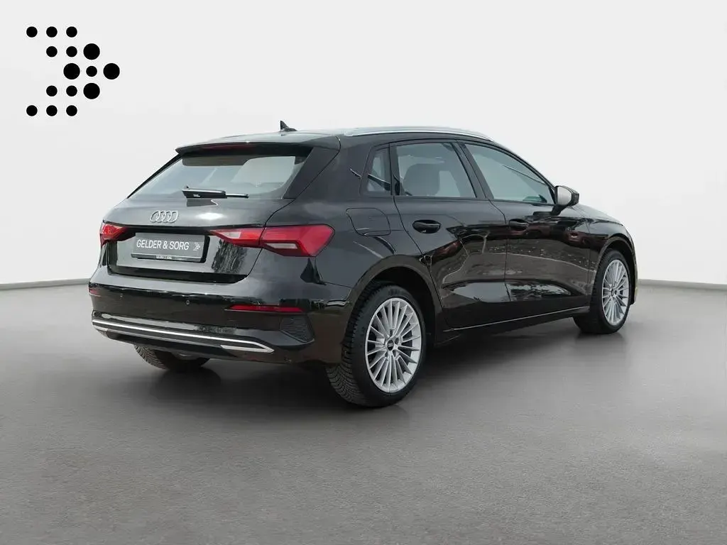 Gebraucht Audi A3 Advanced 150 PS (110 kW) 2022 Mythosschwarz metallic Limousine