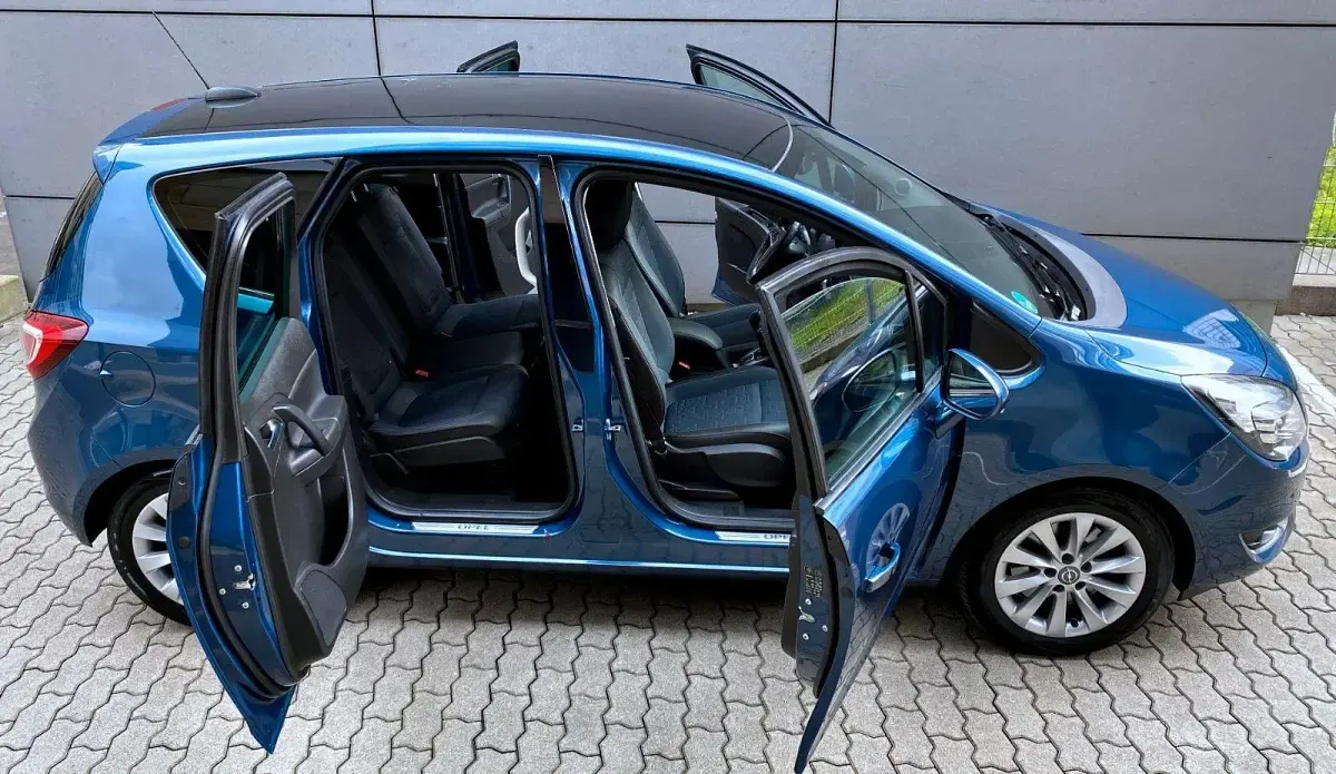 Gebraucht Opel Meriva Active 110 PS (80 kW) 2017 Blau Van / Kleinbus