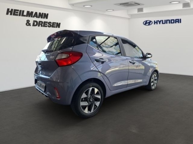Gebraucht Hyundai i10 Trend 63 PS (46 kW) 2024 Grau Kleinwagen