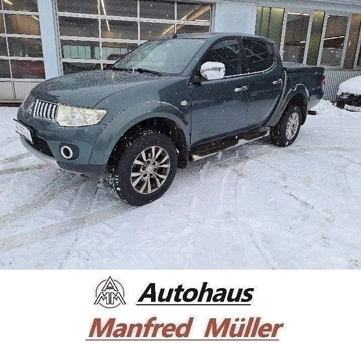 Grün Gebraucht 2013 Mitsubishi L200 Intense Abholung | 12.990 € (Guter Preis) - Bild 1/4