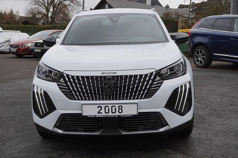 Gebraucht Peugeot 2008 Allure 136 PS (100 kW) 2025 Weiß SUV