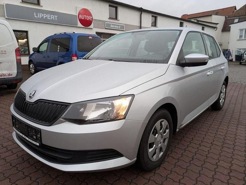 Gebraucht Skoda Fabia Active 60 PS (44 kW) 2016 Silber Limousine