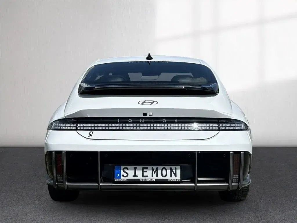 Gebraucht Hyundai Ioniq 6 Dynamiq 167 kW (228 PS) 2023 Mic (weiss Limousine