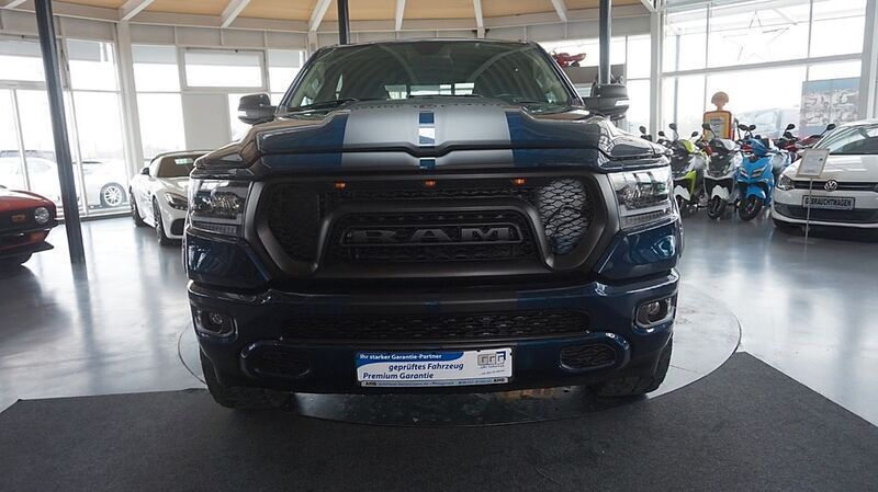 Gebraucht Dodge Ram 401 PS (294 kW) 2020 Blau Pickup