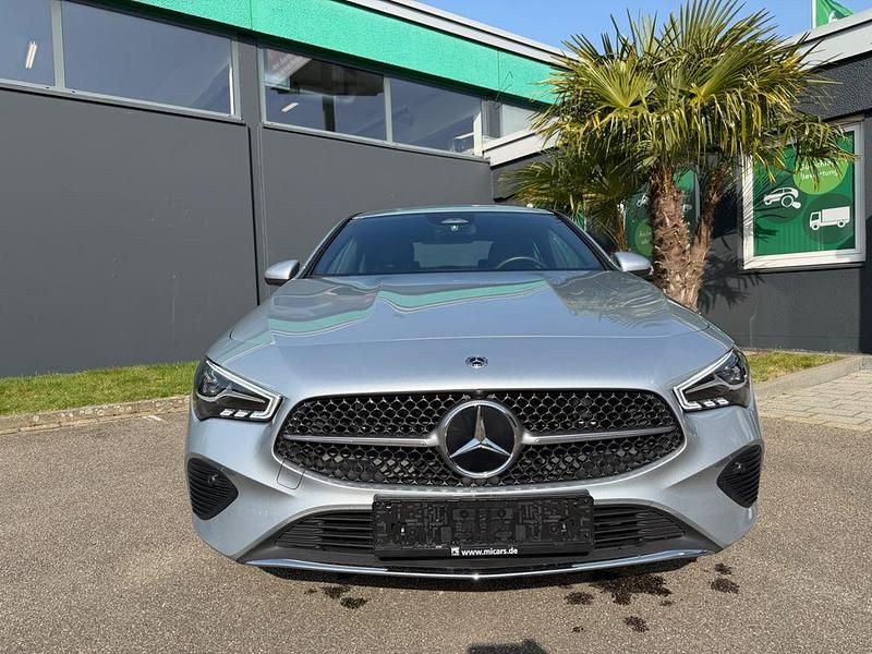 Gebraucht Mercedes CLA180 Advanced 116 PS (85 kW) 2024 Silber Limousine